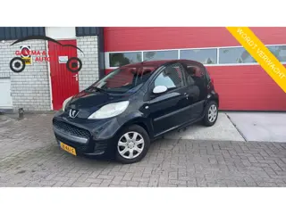 Peugeot 107 1.0-12V Urban Move APK 04-2027 / AIRCO / ELEK RAMEN