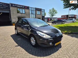 Peugeot 307 1.4-16V XS | 5 Deurs! | Nieuwe Apk! | Airco! | Stuurbekrachtiging! | Elektrische Ramen! 