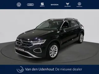Volkswagen T-Roc 1.5 TSI Life Edition | camera | 17" | Climatronic |