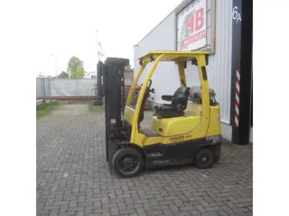 Hyster 3.0 FT, LPG-gas, triplex, side shift, freelift.