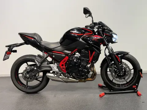 Kawasaki Z650 (bj 2025)