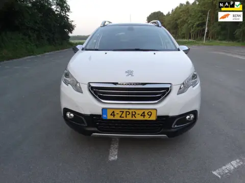 Peugeot 2008 1.2 PureTech Crossway
