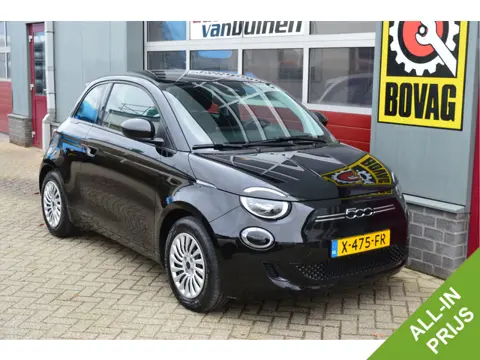 Fiat 500 Urban 42 kWh O.a: Carplay, Cruise, Clima, Bluetooth, Etc. All-in prijs!