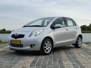 Toyota Yaris 1.3 VVTi Sol MMT|Automaat|Airco|LM velgen 15"