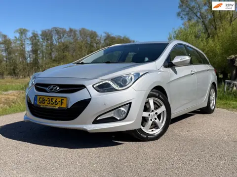 Hyundai I40 Wagon 1.6 GDI Blue i-Drive / Navigatie / Airco / Stoelverwarming / LM Velgen /