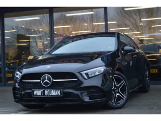 Mercedes-Benz A-Klasse 250 e AMG Led Panorama Distronic Keyless Camera Night Augmented Pdc