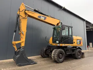 Cat M316D (bj 2011)