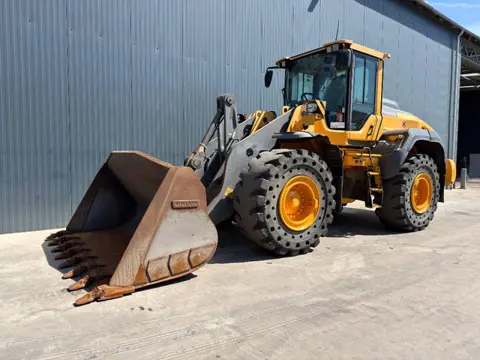 Volvo L110H (bj 2015)