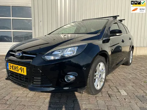 Ford Focus Wagon 1.0 EcoBoost Titanium - Start niet - Schade