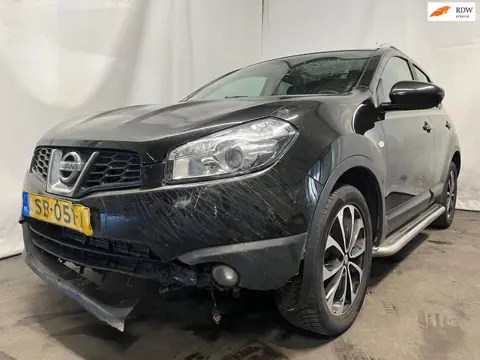 Nissan Qashqai 1.6 dCi Connect Edition - Frontschade - Schade