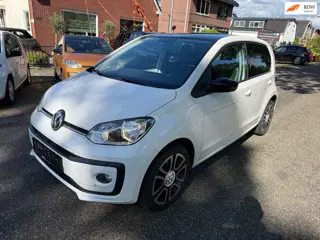 Volkswagen Up! 1.0 up! Edition White / Black Model 2020 5Drs