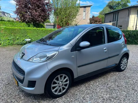 Peugeot 107 1.0-12V XS