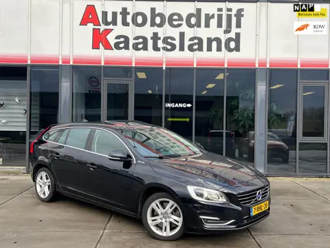 Volvo V60 2.4 D6 AWD Plug-In Hybrid Summum - Leder - Open Dak - Camera - 2014