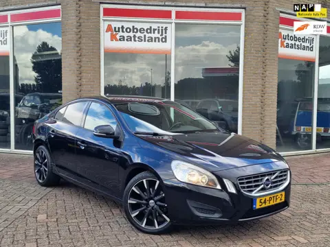 Volvo S60 1.6 T3 - Pdc - Clima - Cruise - Trekhaak -
