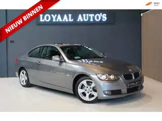 BMW 3-serie Coupé 320i | AUTOMAAT | PDC | CRUISE | PANO | STOELVERW. | APK.