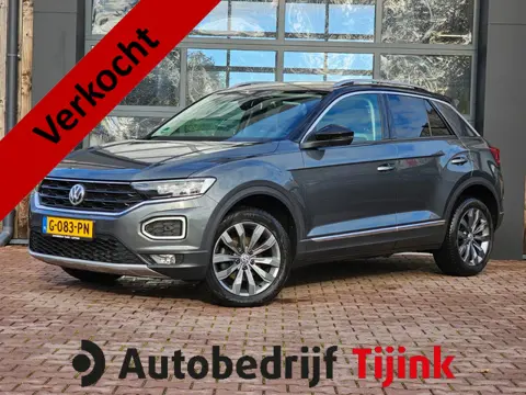 Volkswagen T-Roc 1.5 TSI Sport Business R | Automaat | Trekhaak | Virtual | LED | Lane Assist | Blin