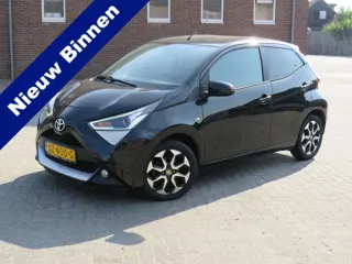 Toyota Aygo 1.0 VVT-i x-clusiv * Rijklaarprijs incl. garantie * Airco * Camera * Lichtmetalen velgen