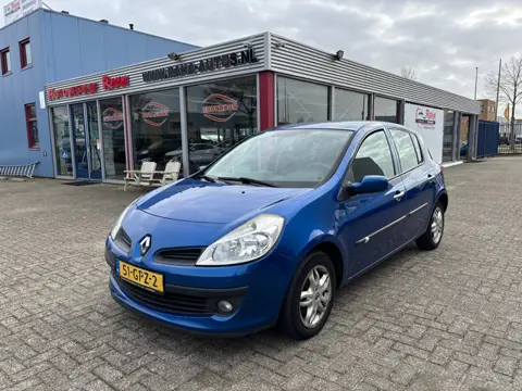 Renault Clio 1.2-16V Special Line