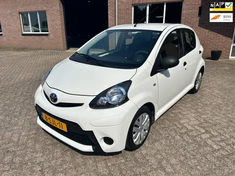 Toyota Aygo 1.0 VVT-i Now//65.000 NAP//dealer onderhouden
