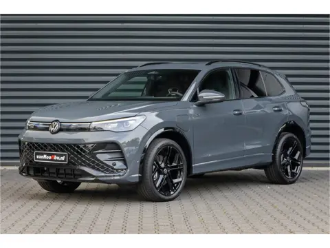 Volkswagen Tiguan 1.5 eHybrid R-Line Pano-20''-Black