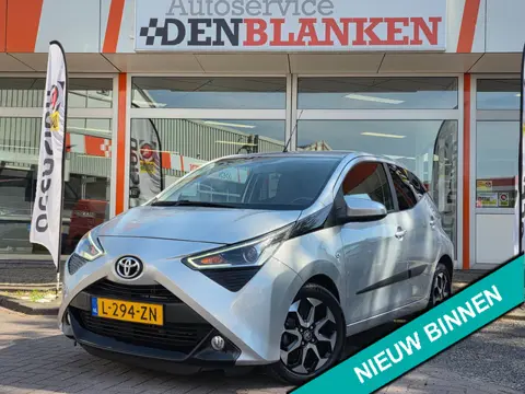 Toyota Aygo 1.0 VVT-i x-joy BJ.2021 / Carplay-Android / Navi / Camera / 15"Lmv / Clima / Lage Kmst !