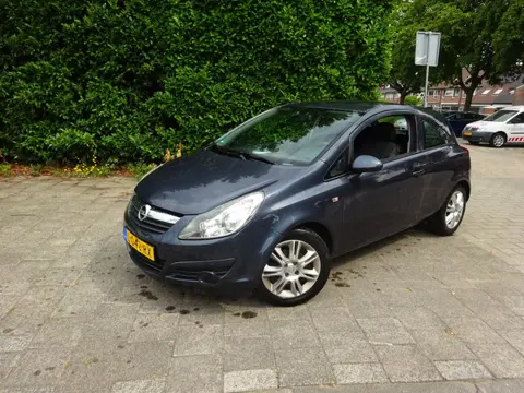 Opel Corsa 1.2-16V Essentia MET JAAR APK