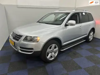 Volkswagen Touareg 3.0 V6 TDI Highline / SUPER NETJES / RIJDT SCHAKELT TOP / DEALER ONDERHOUDEN