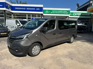 Renault Trafic 2.0 dCi 120 L2H1 Passenger 8+1