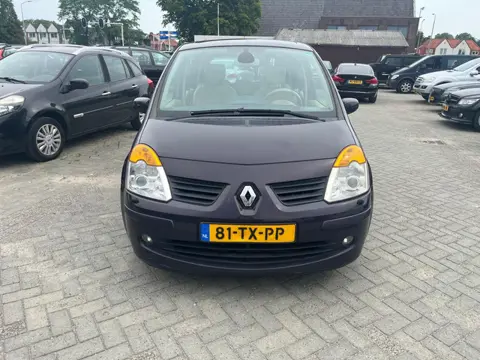 Renault Modus 1.6-16V Tech Road AUTOMAAT ecc leer panodak lm velg parkeersensoren