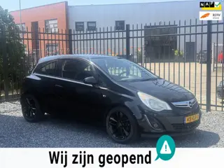 Opel Corsa 1.2-16V Cosmo IJSKOUDE AIRCO!APK2027!AUTOMAAT!NAVI!