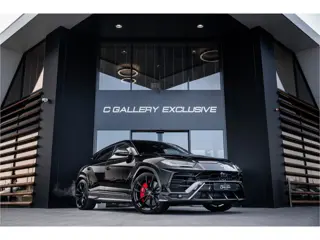 Lamborghini Urus 4.0 V8 - Akrapovic l Carbon | B&O Advanced l Panorama