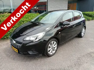 Opel Corsa 1.4 90PK Favourite+ met Airco, PDC, Navigatie, Carplay, Trekhaak, 16" LMV etc. incl. 12 m