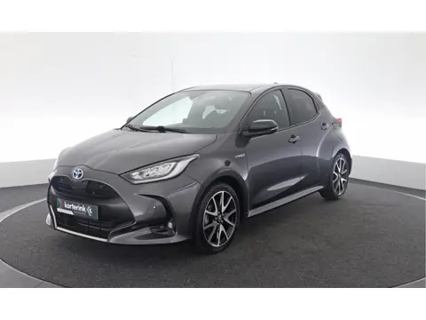 Toyota Yaris 1.5 Hybrid Executive (bj 2021, automaat)