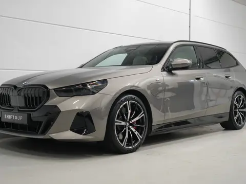BMW 5 Serie Touring 550e xDrive M-Sport (bj 2025)