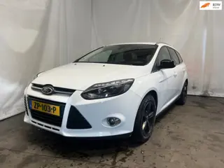 Ford Focus Wagon 1.0 EcoBoost Trend - Schade
