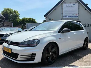 Volkswagen Golf 2.0 GTI PERFORMANCE/17INCH/CRUISE/121100KM