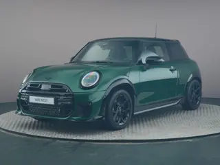 MINI 3-deurs 1.5 Cooper C John Cooper Works XL | Panoramadak | Adaptive Cruise Control | 360 Camera 