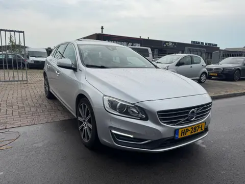 Volvo V60 2.4 D6 Twin Engine R-Design