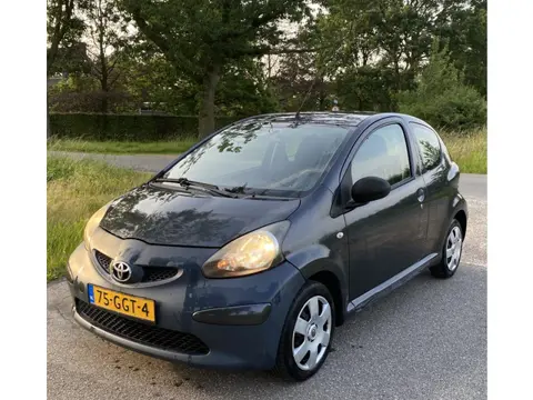 Toyota Aygo 1.0-12V (bj 2008)