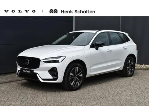 Volvo XC60 T6 Plug-in hybrid AWD Plus Dark | Allseason banden | Panoramadak | Trekhaak | 360 graden 