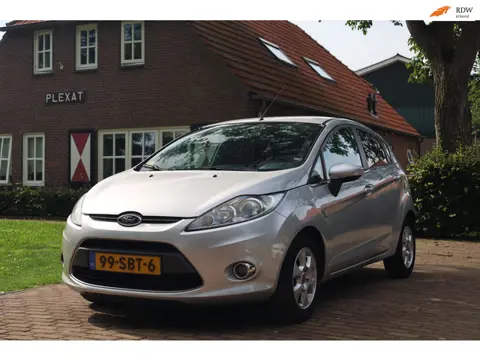 Ford Fiesta 1.6 TDCi Titanium | 5-deurs | Airco | Lichtmetaal | APK TOT 23-06-2027 | Elektrische ram