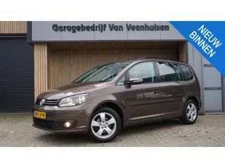 Volkswagen Touran 1.2 TSI 105pk Easyline 7p. Clima Stoelverw Navi *180176 km* trekhaak apple carplay
