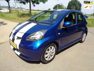 Toyota Aygo 1.0-12V + Airco!5 Drs!125000 KM+NAP!Apple car.!