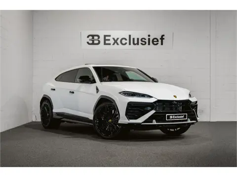 Lamborghini Urus 4.0 V8 Hybrid SE Zeer compleet! (bj 2025)