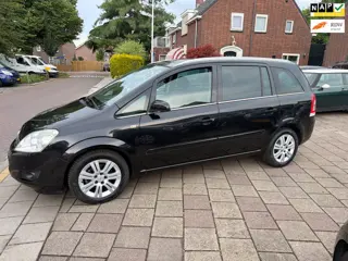 Opel Zafira 1.8 Cosmo