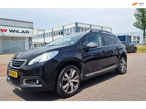 Peugeot 2008 1.2 PureTech Féline PANO NAVI PSENSOR CRUISE TREKHAAK 2 X SLEUTELS