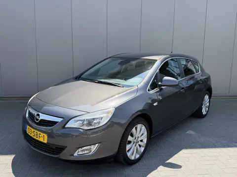 Opel Astra 1.4 Turbo 120PK Cosmo Parkeerhulp/Cruise-control/Climate-control
