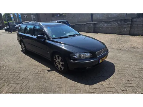 Volvo V70 2.4 (bj 2002)