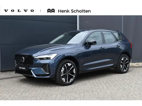 Volvo XC60 2.0 T6 Plug-in hybrid AWD Ultra Dark Allseason banden | Trekhaak | Headup display | Panor