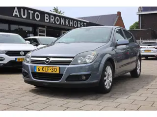 Opel Astra 1.6 AUT I AIRCO I 16 INCH (bj 2004)
